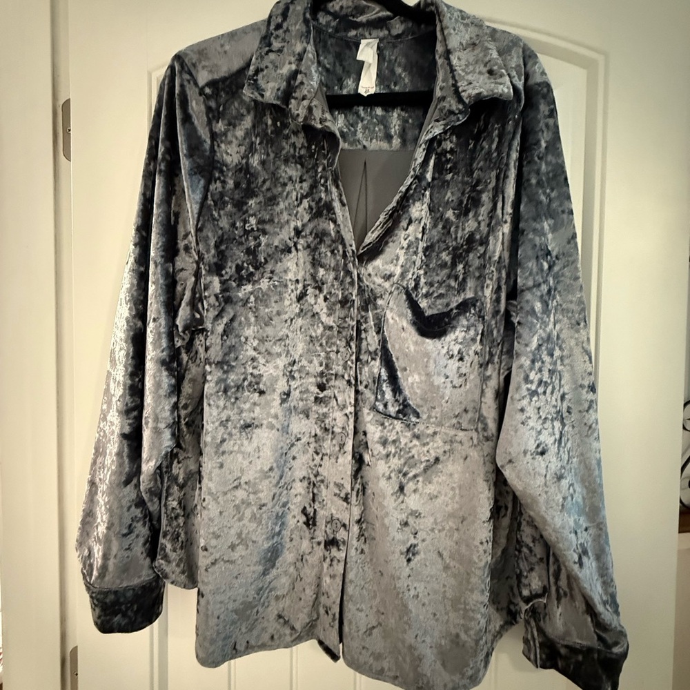 Women's Velvet Button-Down Shirt - Gray